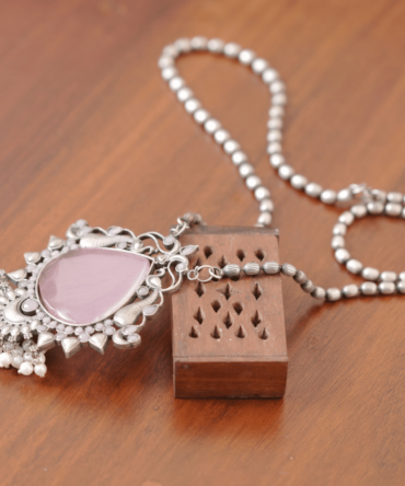Rose Quartz Radiance — Oxidised Statement Necklace