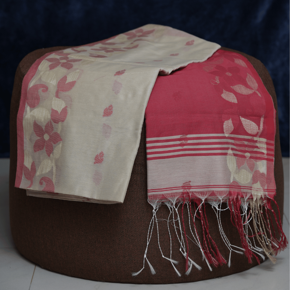 Handloom Beige & Red Saree with Floral Thread Weave - Image 3