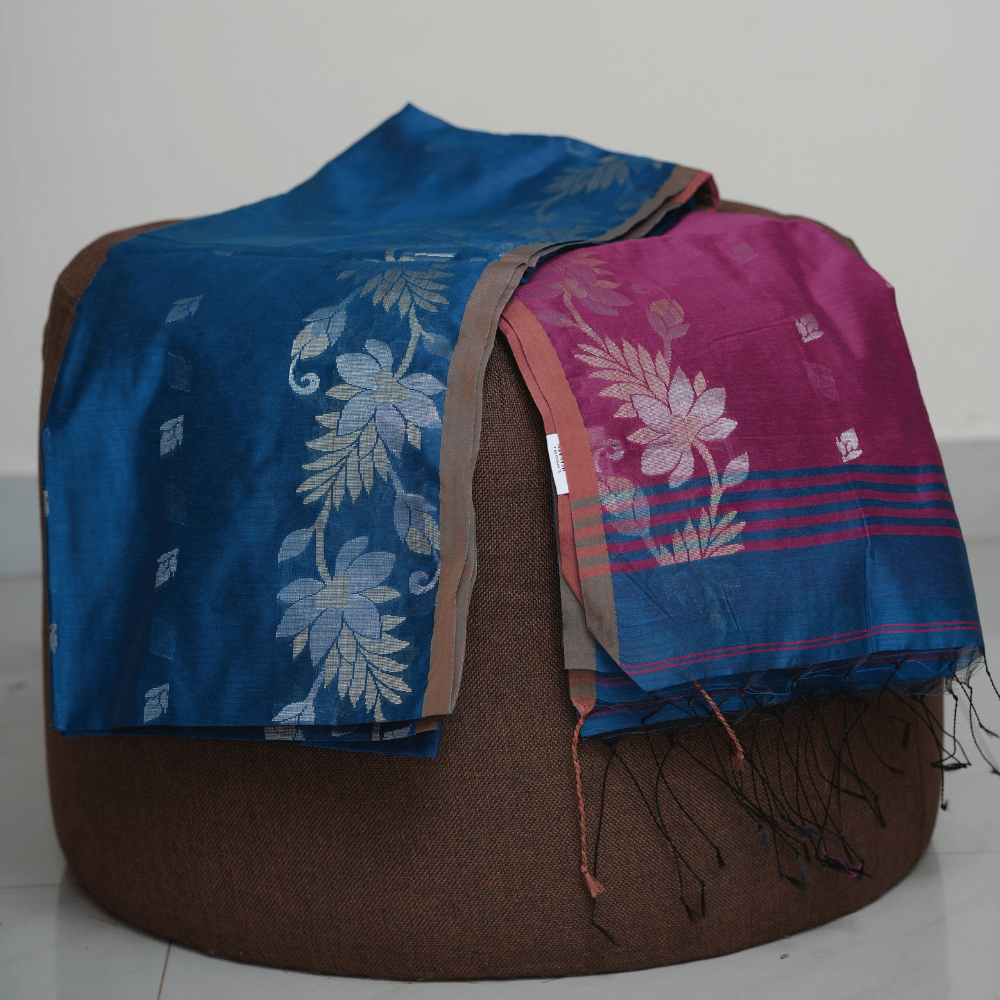 Royal Blue & Magenta Handloom Saree with Golden Floral Weave - Image 3