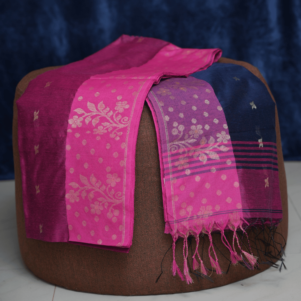 Magenta & Navy Blue Handloom Saree with Zari Work - Image 3