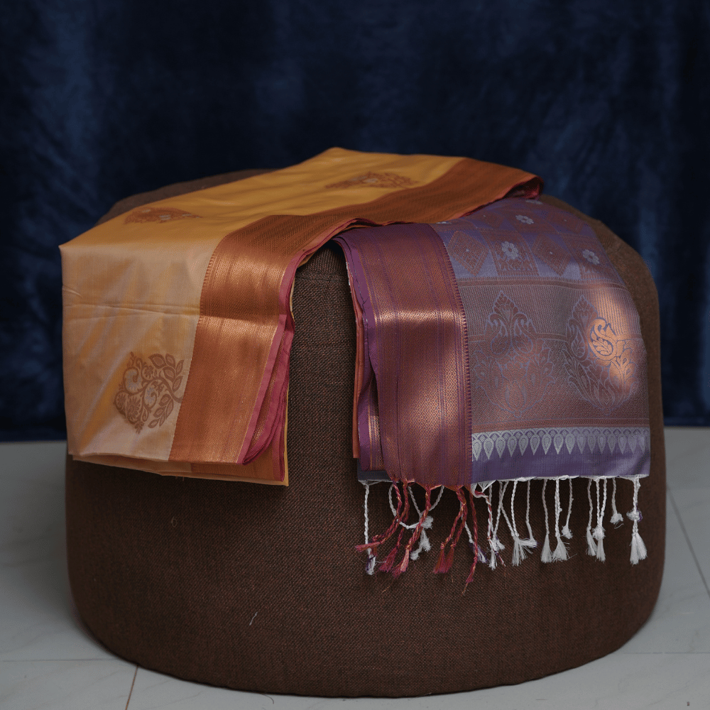 Peach and Orange Silk Saree with Contrasting Lavender Zari Pallu - Image 4