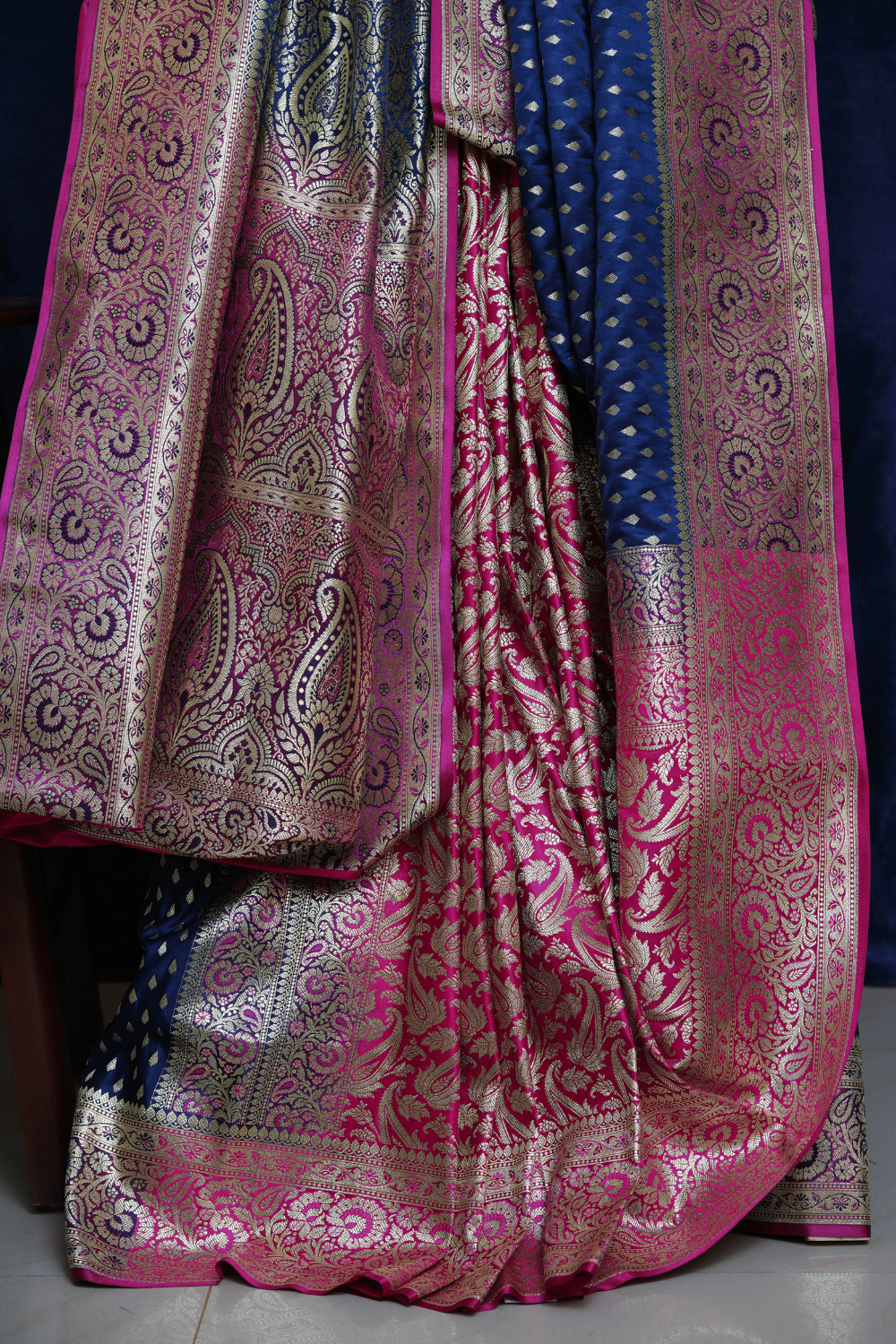 Royal Blue Banarasi Silk Saree with Rani Pink Border and Pallu - Image 4