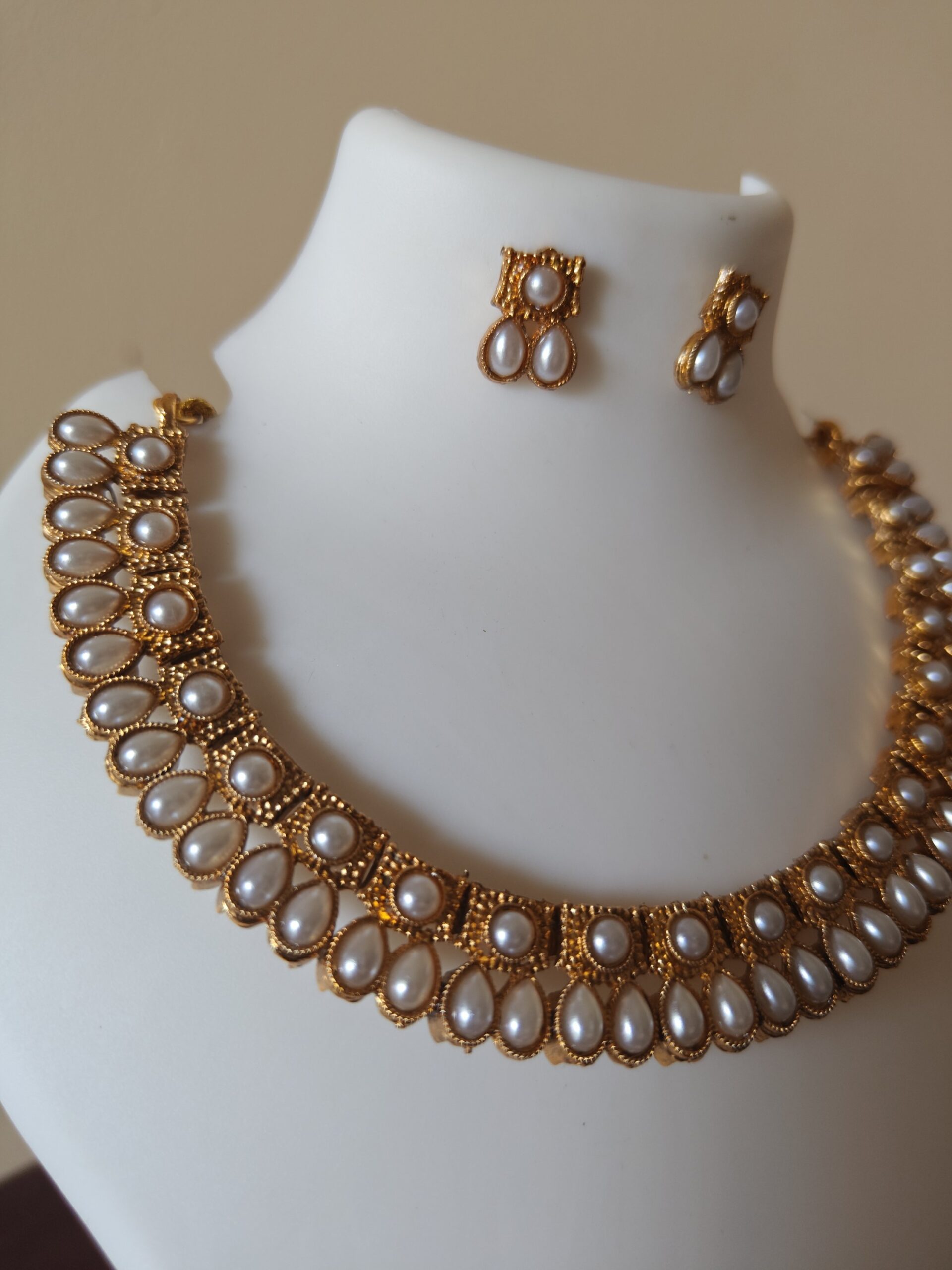 Ivory Pearl Festive Necklace Set | Elegant Pearl Jewelry | Dagini - Image 2