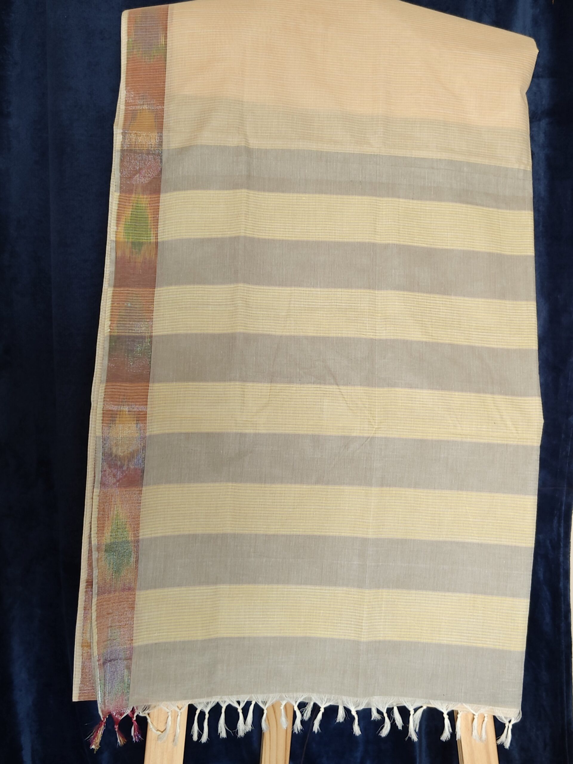 Beige Multicolour Kasavu Border Kerala Cotton Saree — Elegant Traditional Charm - Image 3
